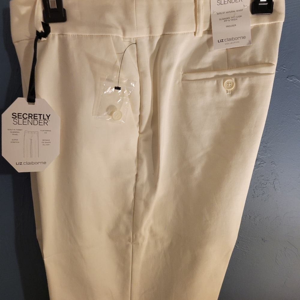 Liz Claiborne Secretly Slender white pants size 12 NWT